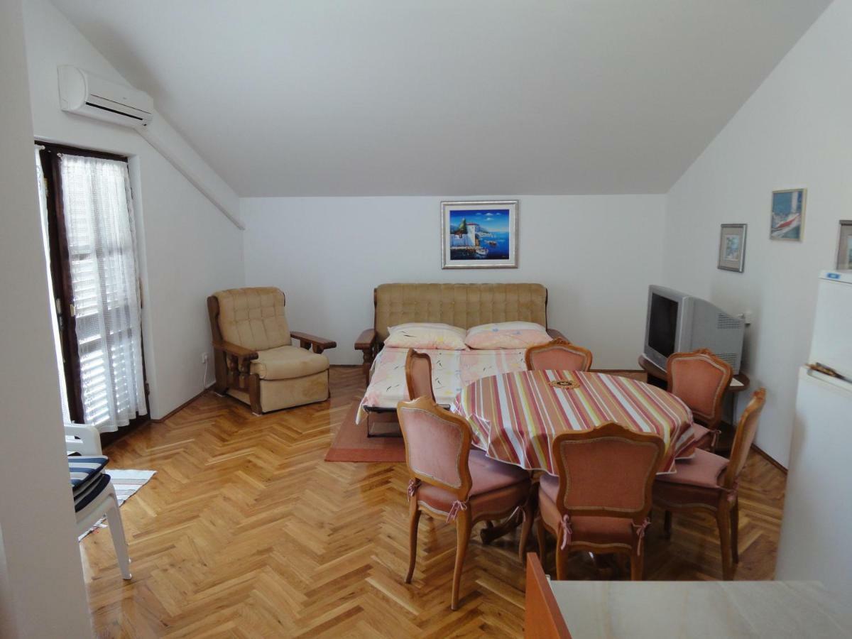 Artneo Apartmani Novalja Exterior foto